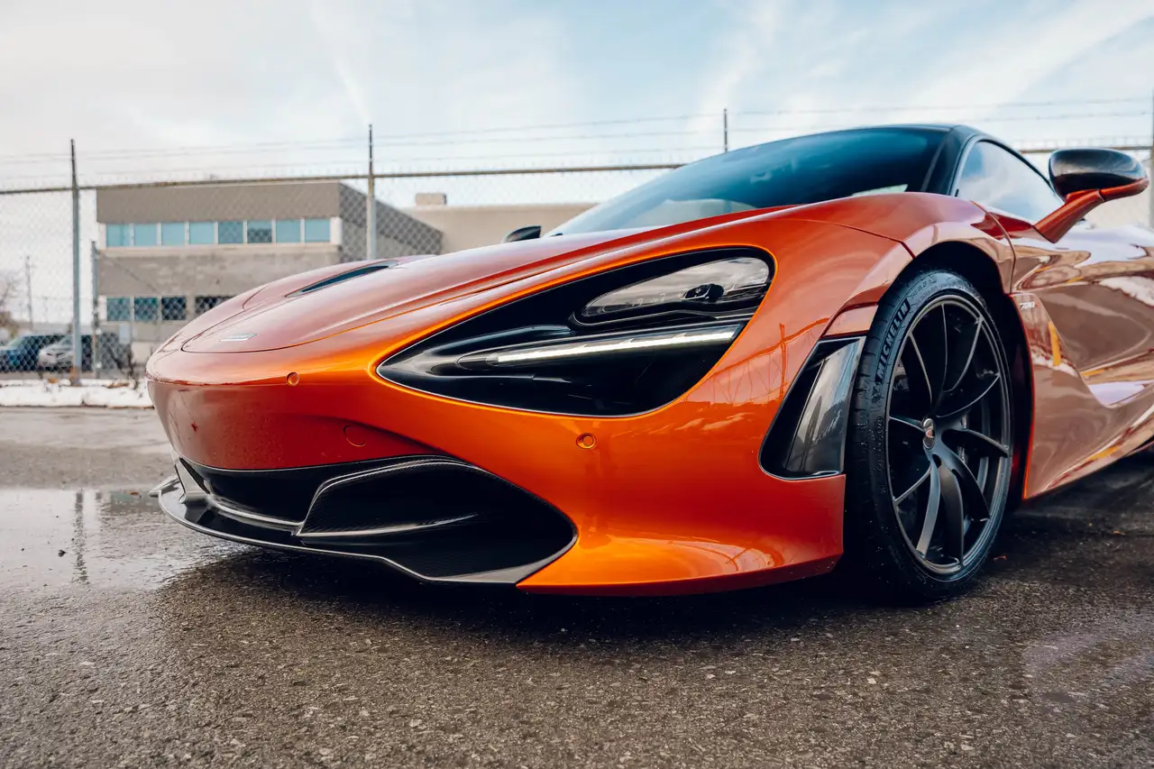 McLaren 720S снимка McLaren 720S