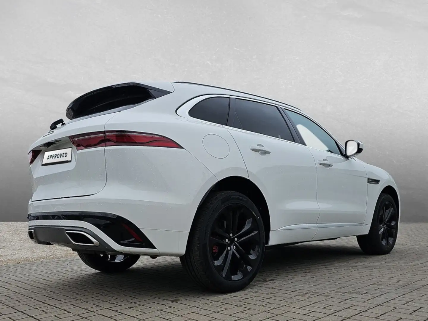 Jaguar F-Pace D300 AWD R-Dynamic SE bijela - 2
