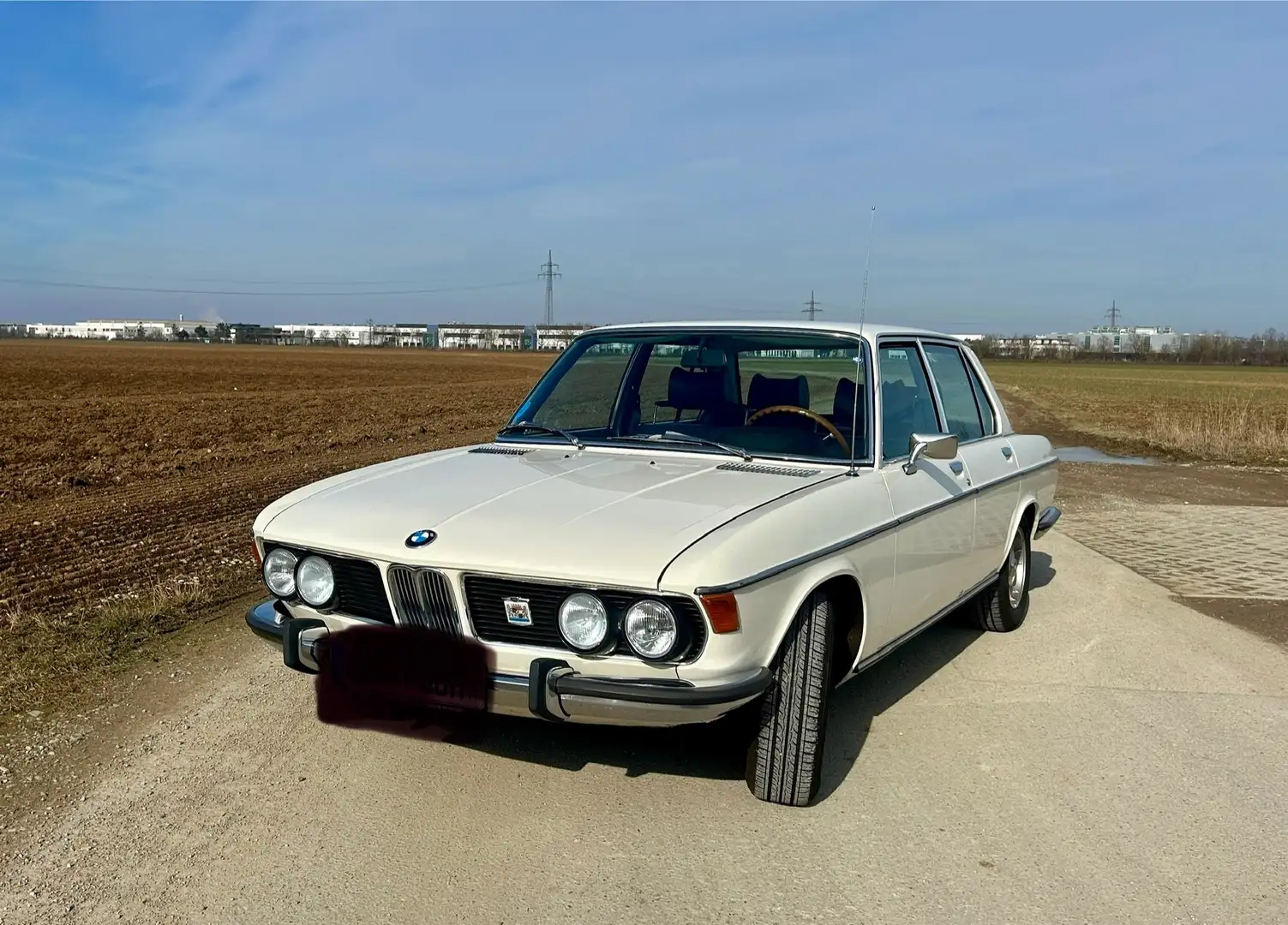 BMW E3 2500 / 2800 / 3.0 SI - 1
