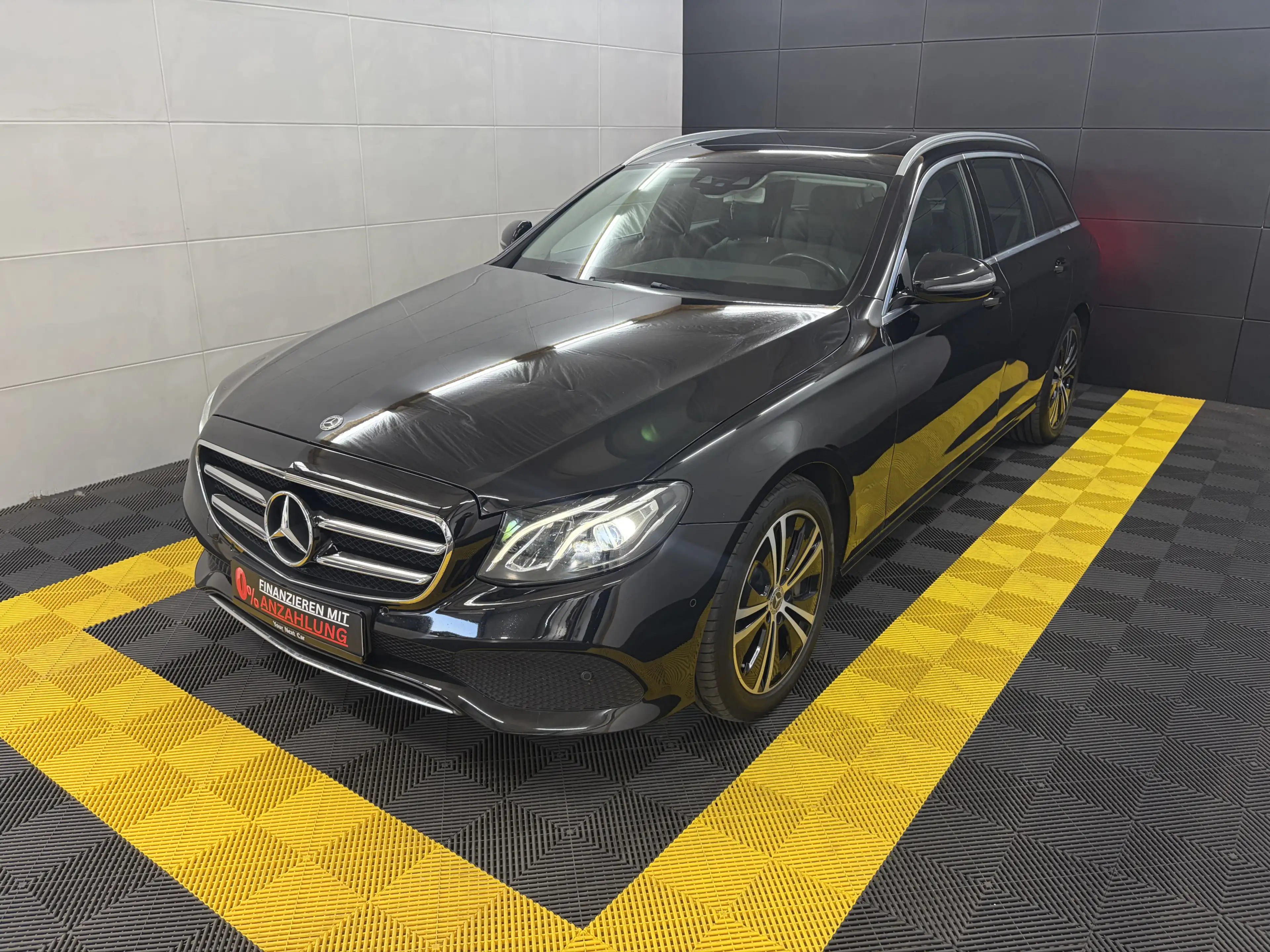 Mercedes-Benz E 400 d 4M+Pano+HUD+LED+Kamera+Leder+Ambiente