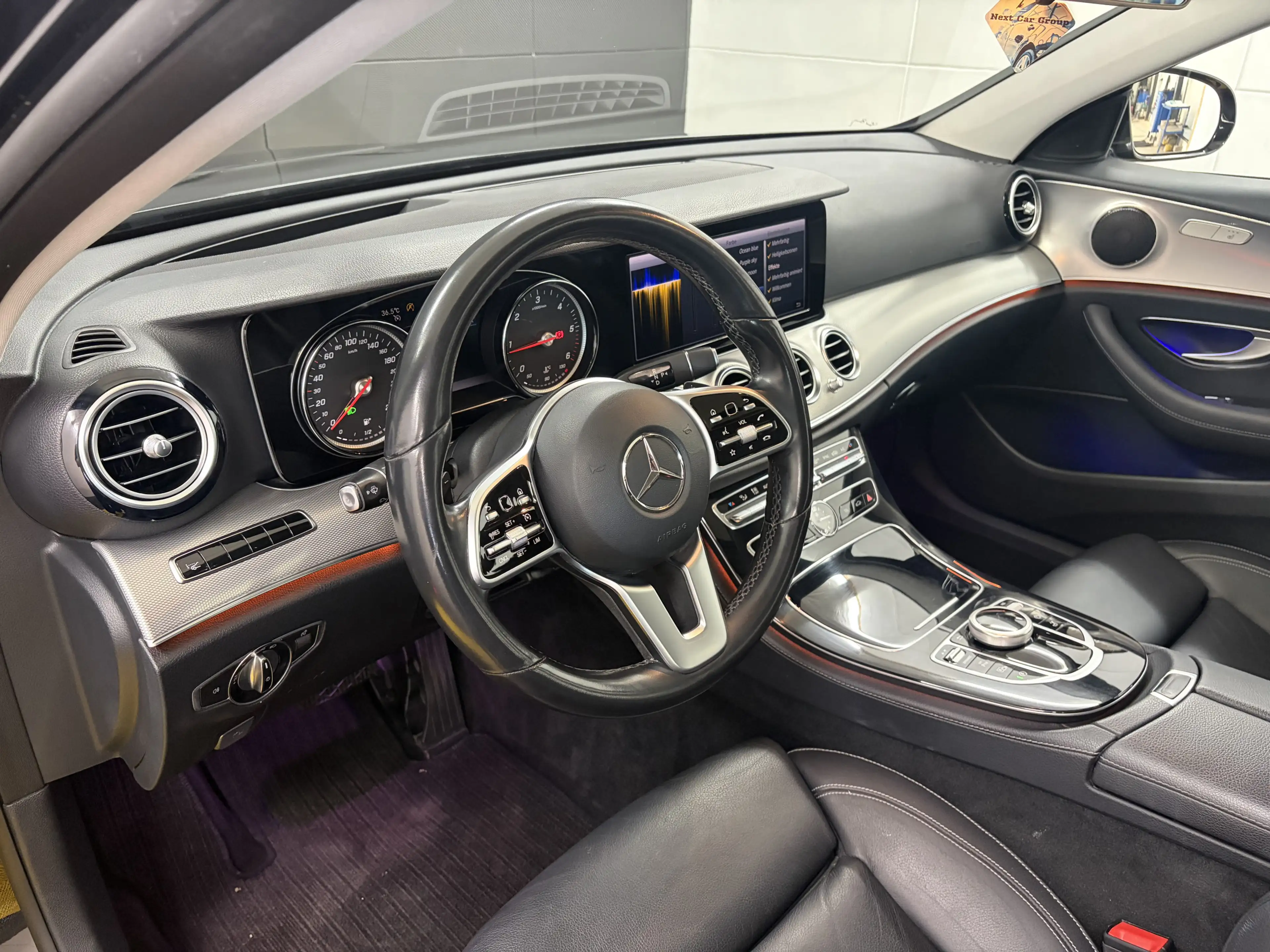 Mercedes-Benz E 400 d 4M+Pano+HUD+LED+Kamera+Leder+Ambiente — photo 8