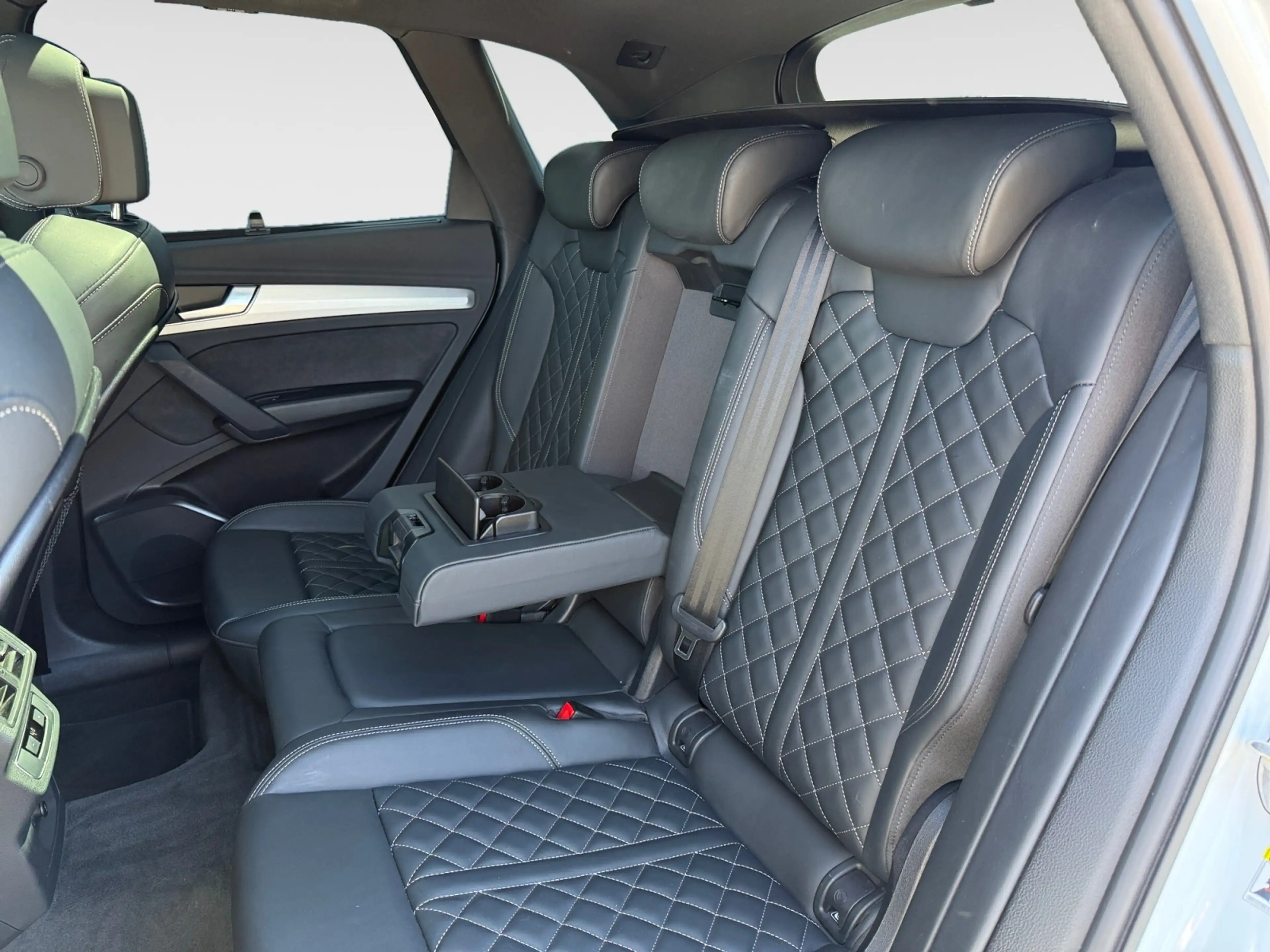 Audi SQ5 3.0 TDI quattro ACC AHK SHZ Navi Pano Matrix-LED — photo 9