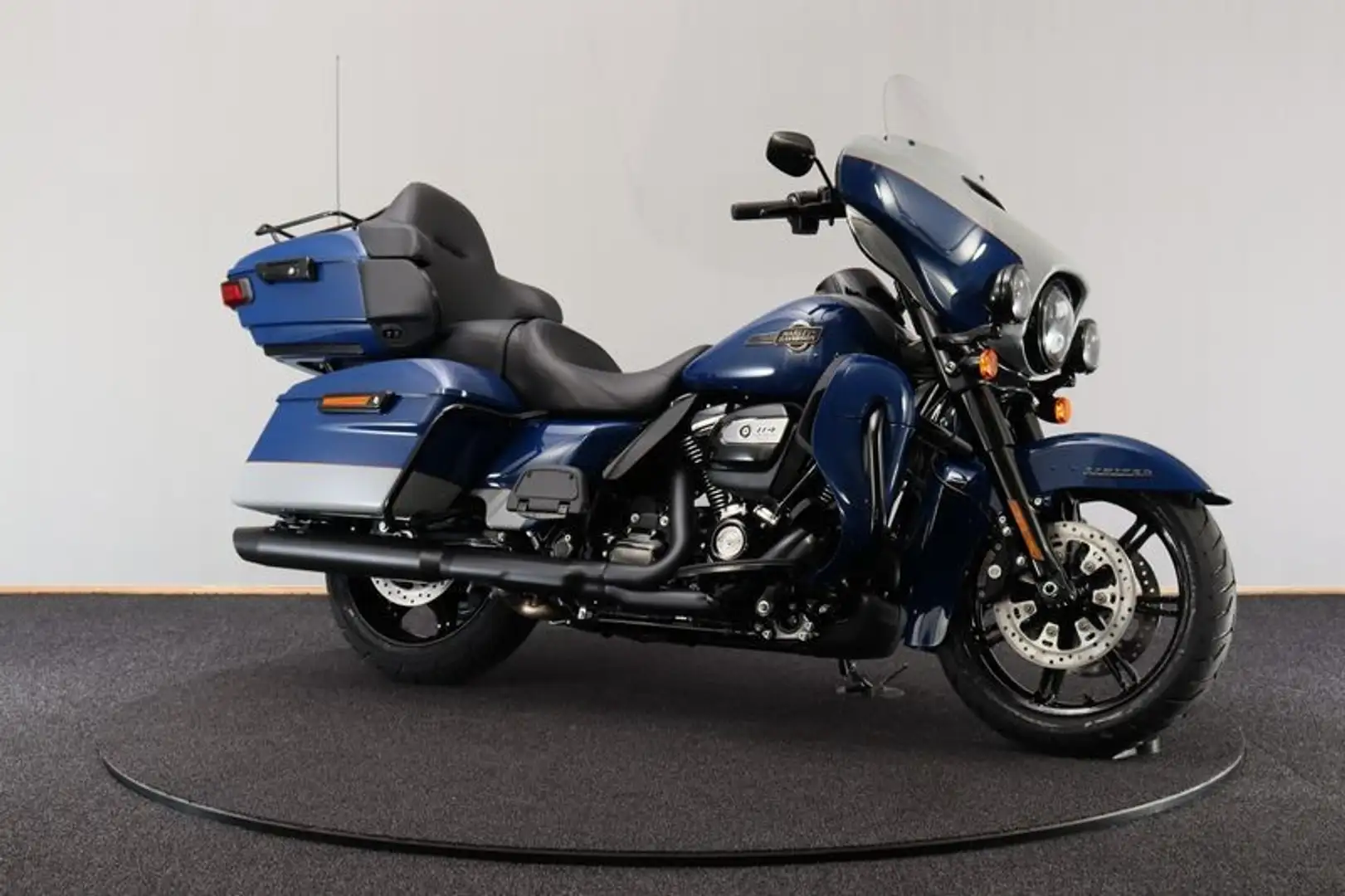 Harley-Davidson Ultra Limited FLHTK Two-Tone/Blacked out Bleu - 1