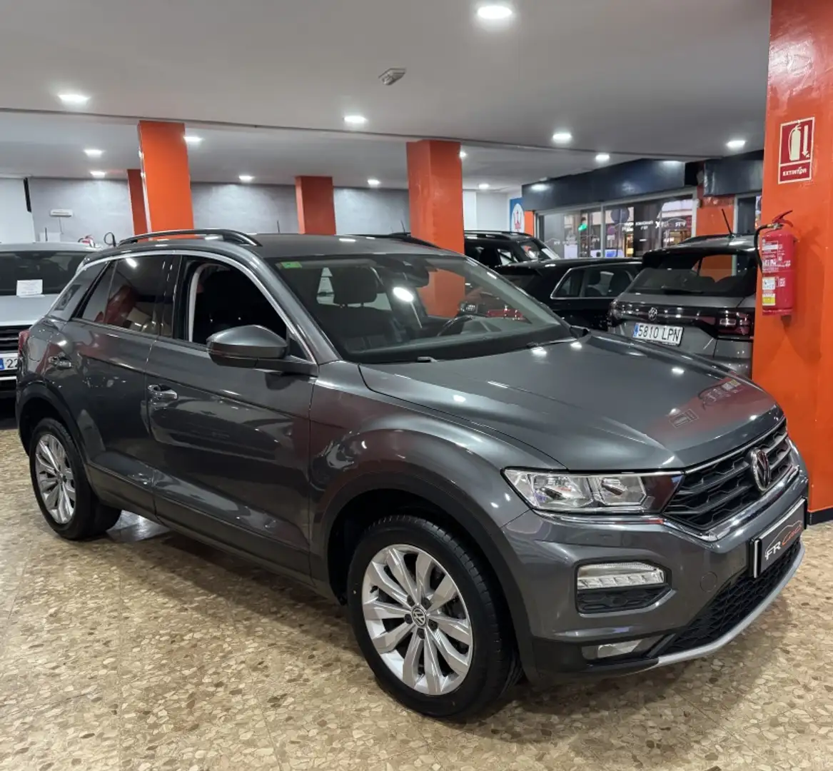 Volkswagen T-Roc 1.6TDI Advance Gris - 1