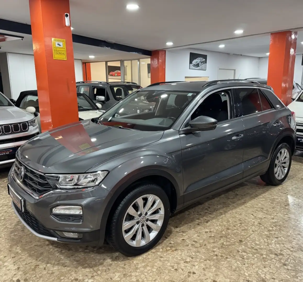 Volkswagen T-Roc 1.6TDI Advance Gris - 2
