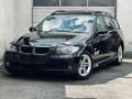 BMW 320 i*XENON*NAVI*PANORAMA*SHZ*PDC*TÜV 09.2027 Schwarz - thumbnail 1
