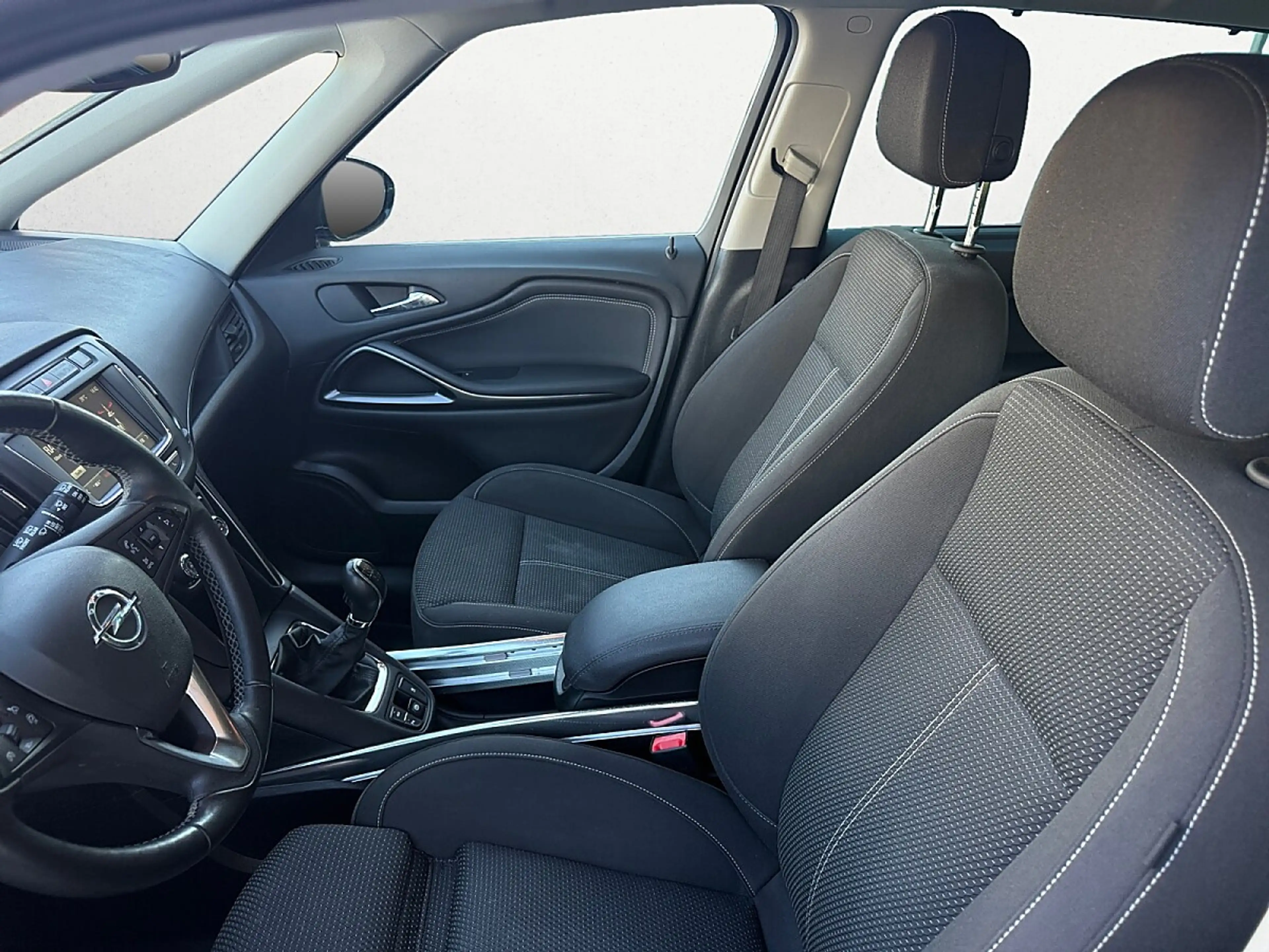 Opel Zafira 1,4 Turbo Innovation | 7-Sitzer — photo 9