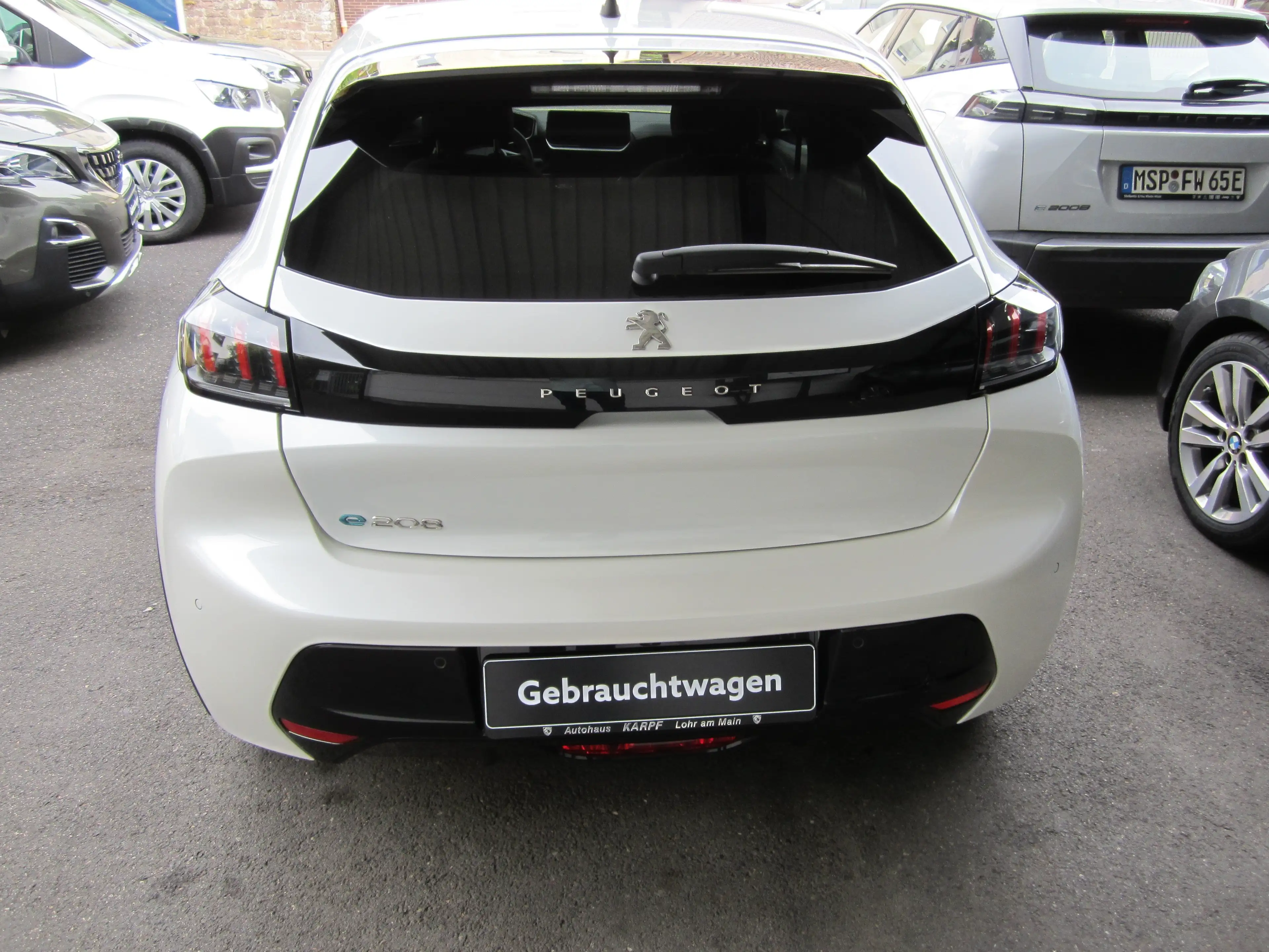 Peugeot e-208 Allure Pack Elektromotor 136 — photo 6