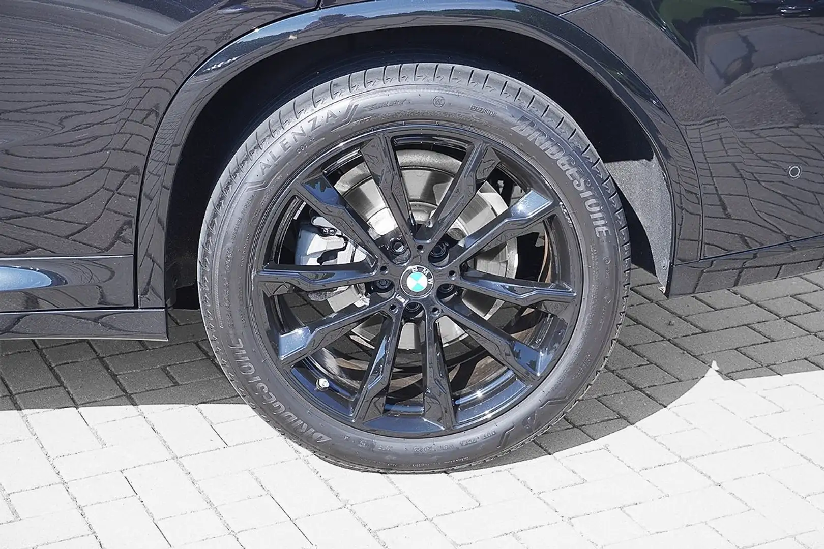 BMW X4 xDrive30i M Sport Kamera Navi DrivingAssistant 20" Noir - 2
