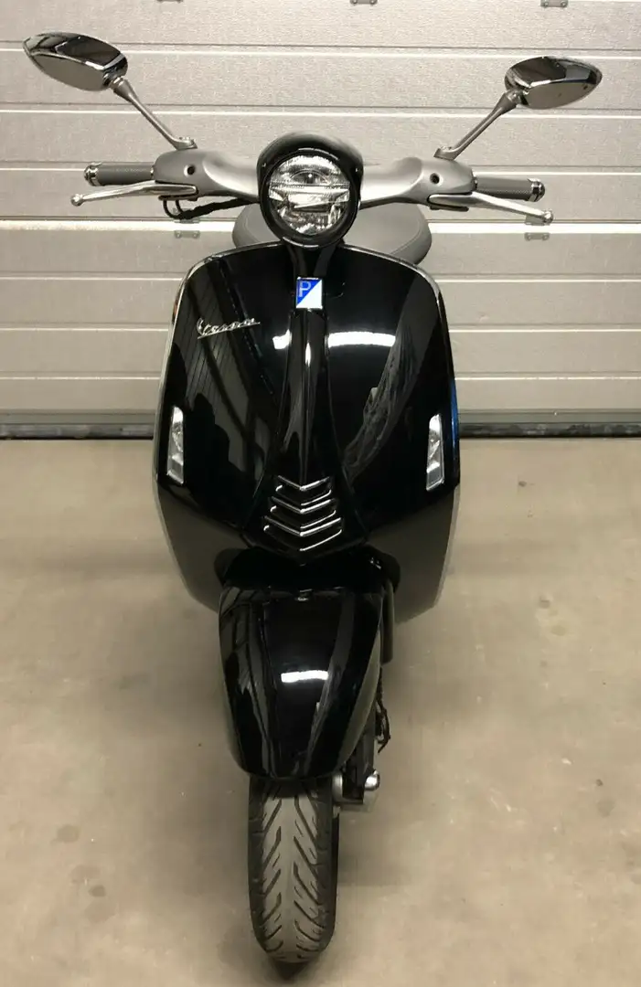 Vespa 946 Riccardo Italiano Nero - 2