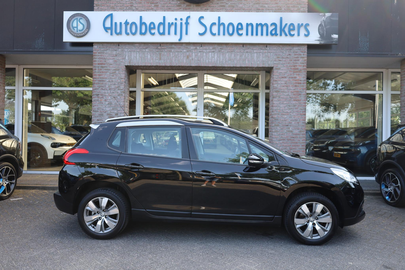 Peugeot 2008 1.2 PureTech Allure Pack Premium Plus NAVI CRUISE — photo 26