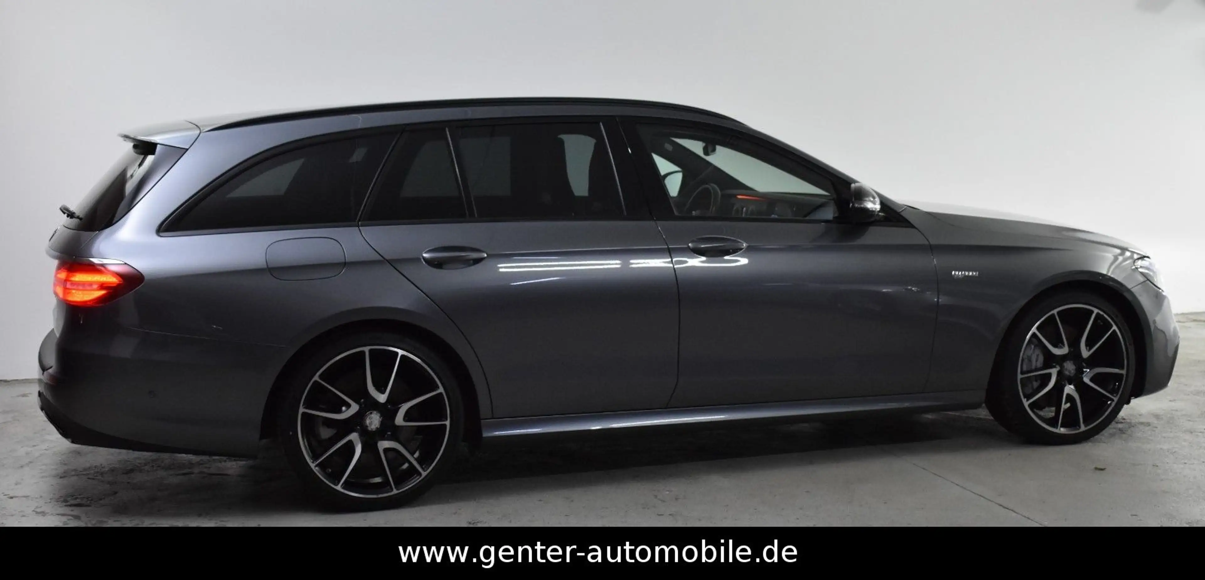 Mercedes-Benz E 43 AMG E 43 T AMG 4M COMAND WIDESCREEN WEBASTO AIRMATIC — photo 4