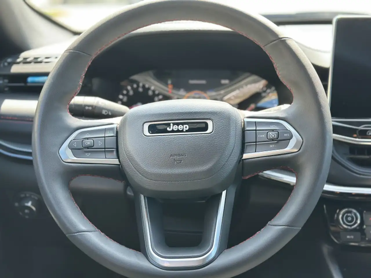 Jeep Compass снимка Jeep Compass