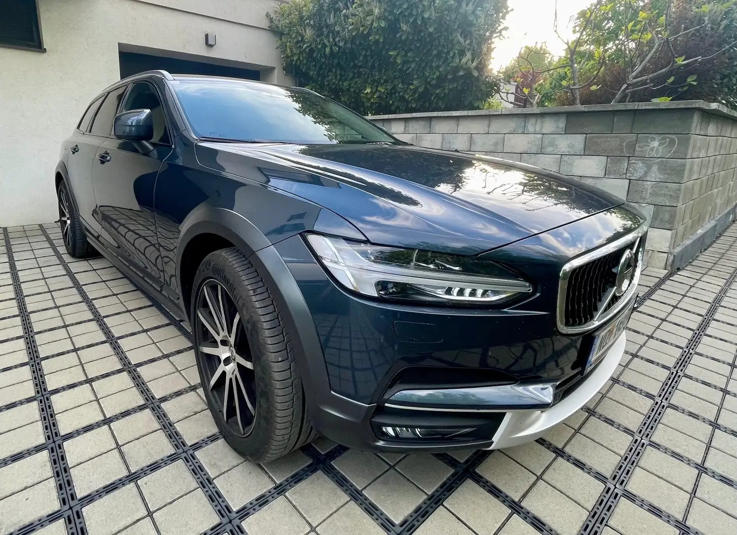 Volvo V90 Cross Country V90 Cross Country D4 AWD Geartronic Cross Country Blau - 2