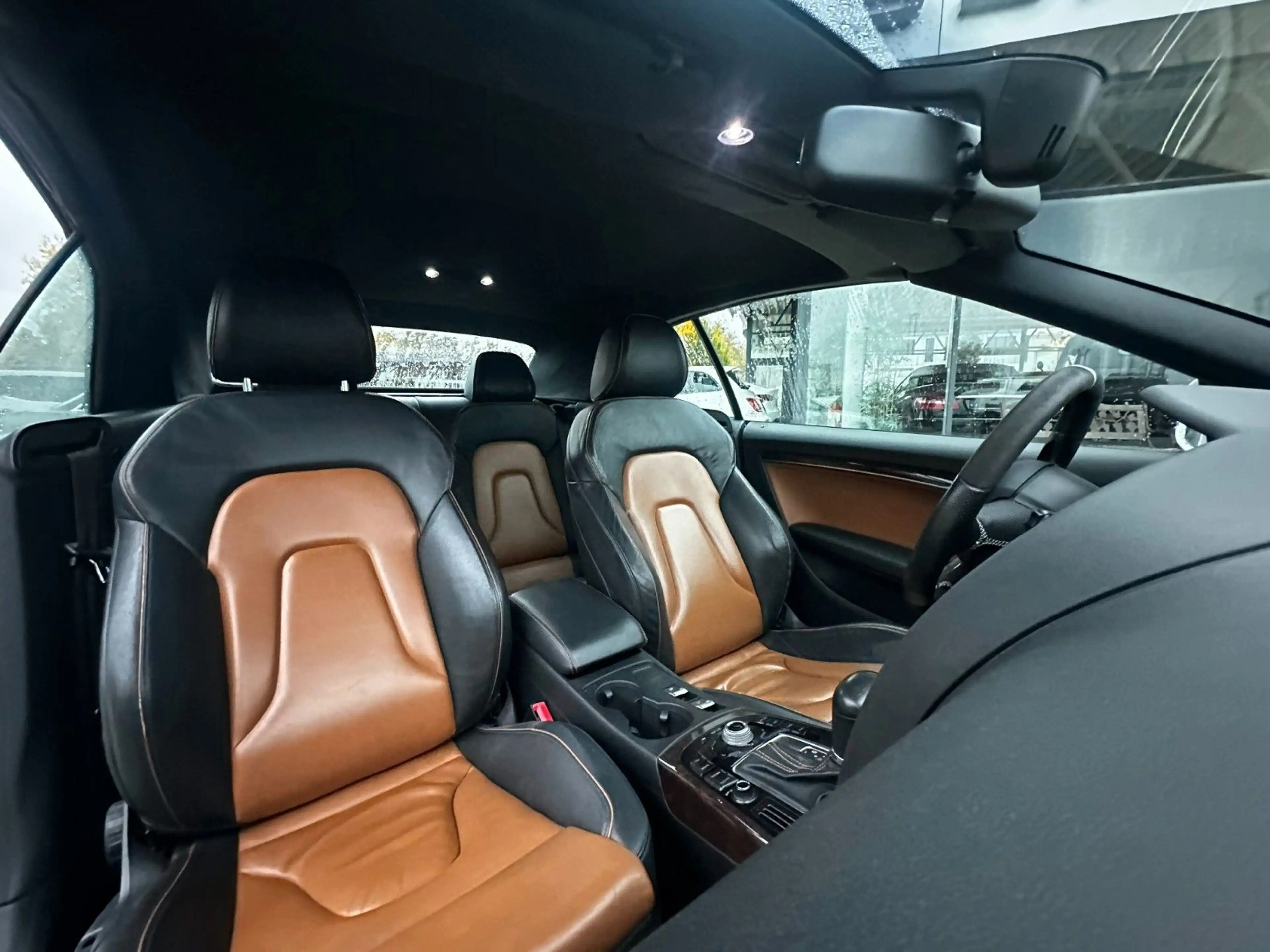 Audi A5 Cabriolet 2.0 TFSI Leder / Navi / Top Zustand — photo 17