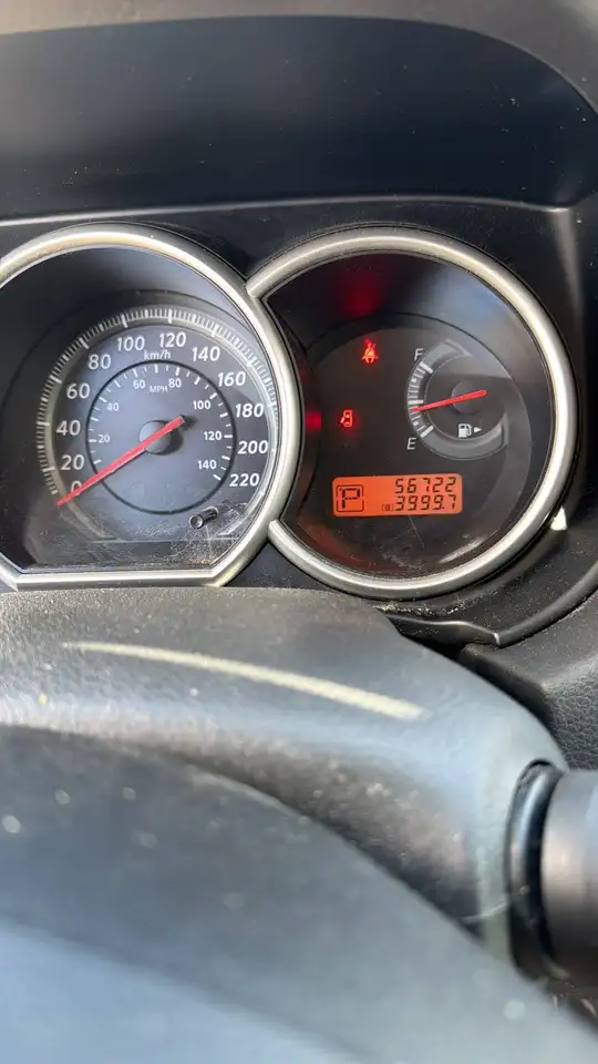Nissan Versa снимка Nissan Versa