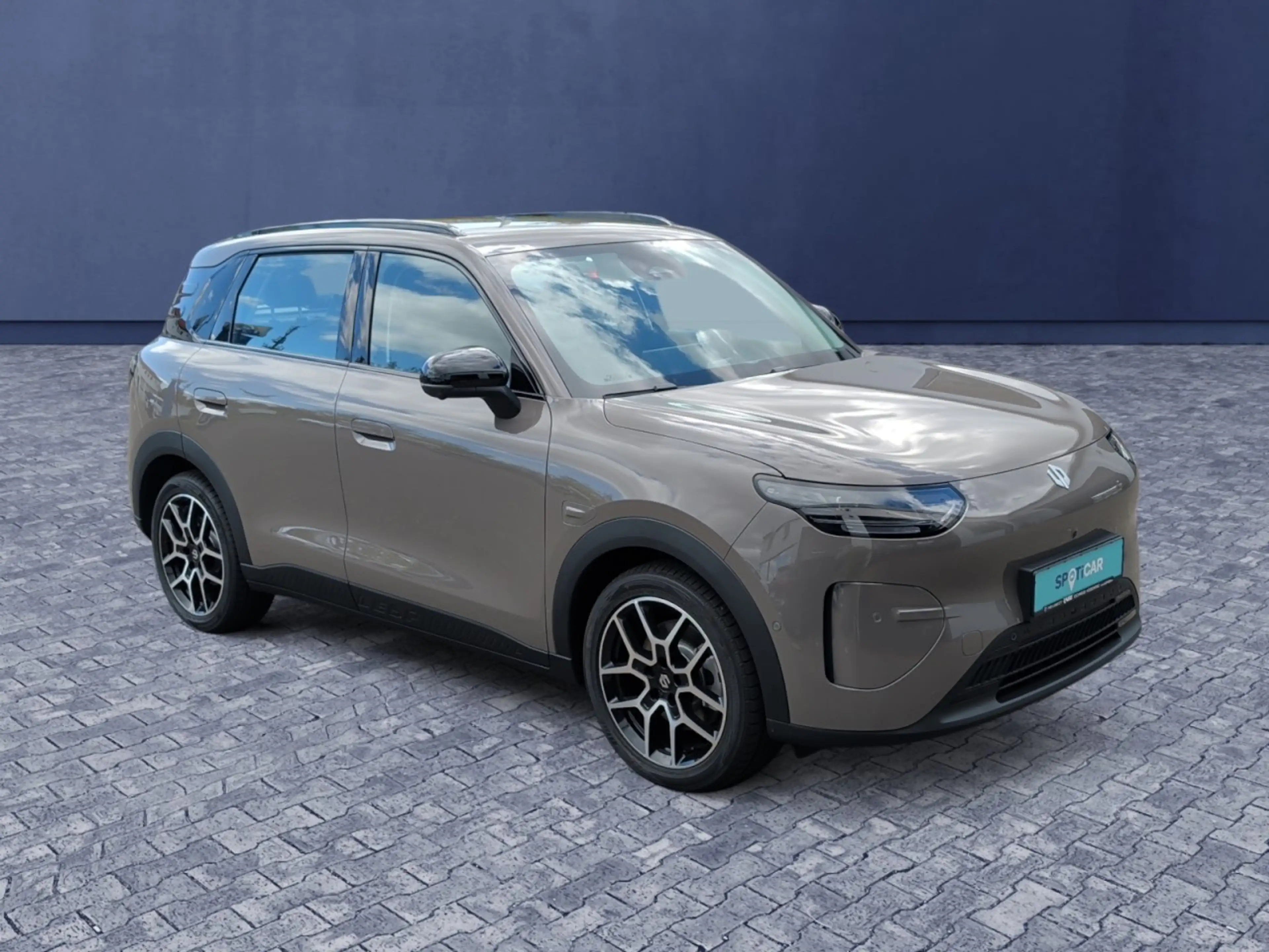 Leapmotor Others B03X Design 53kWh 360-Grad-Kamera+ACC+Navi Klima — photo 8
