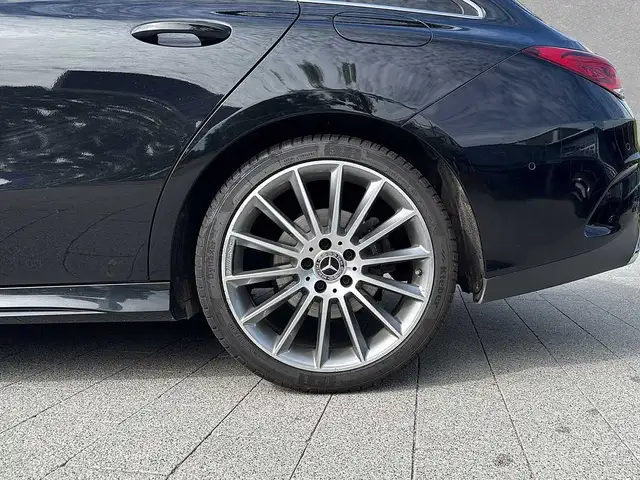 Mercedes-Benz Cla view 9