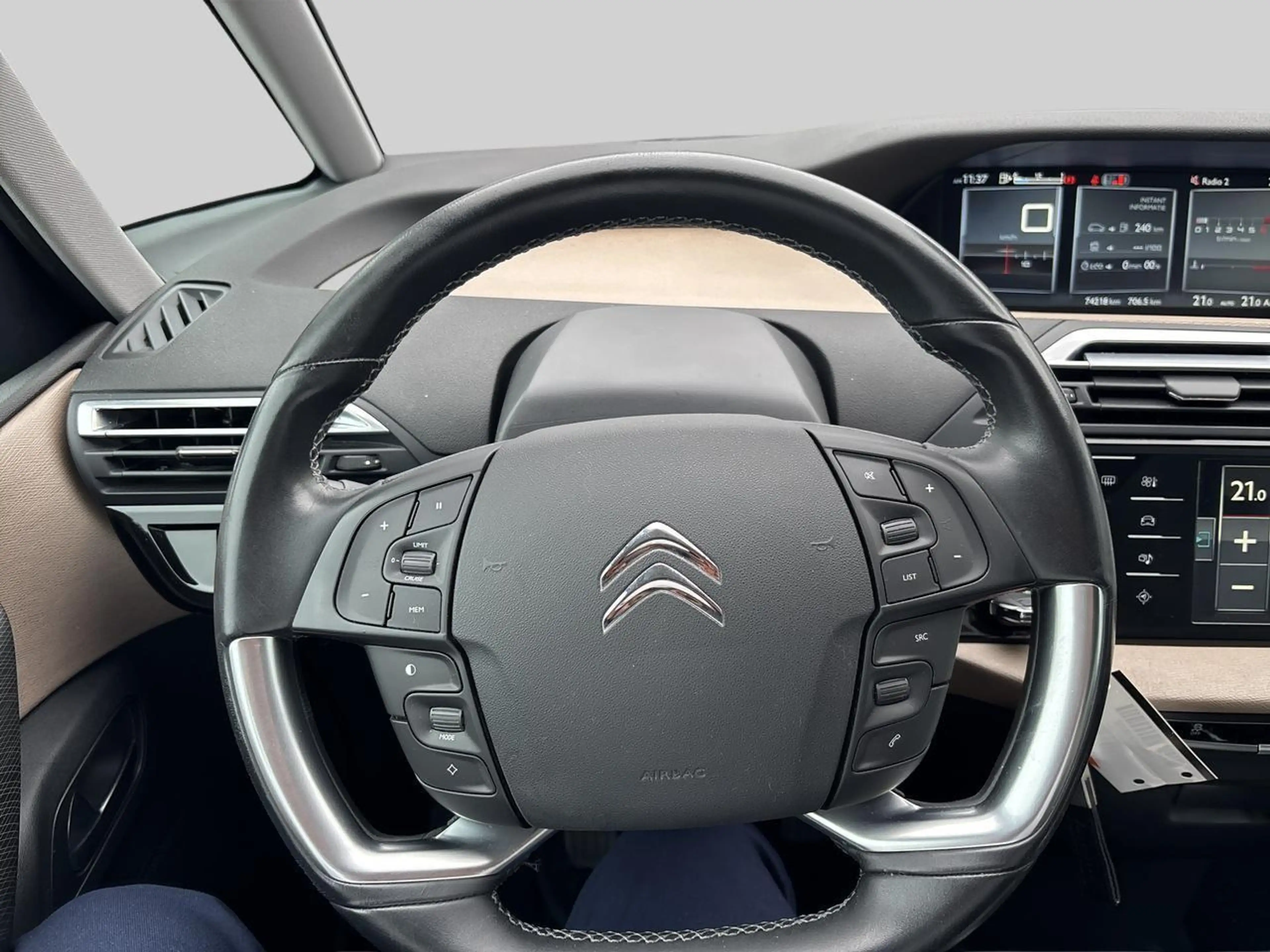 Citroen C4 Picasso 1.2 PureTech 130 S&S MAN6 Intensive EU6 — photo 10