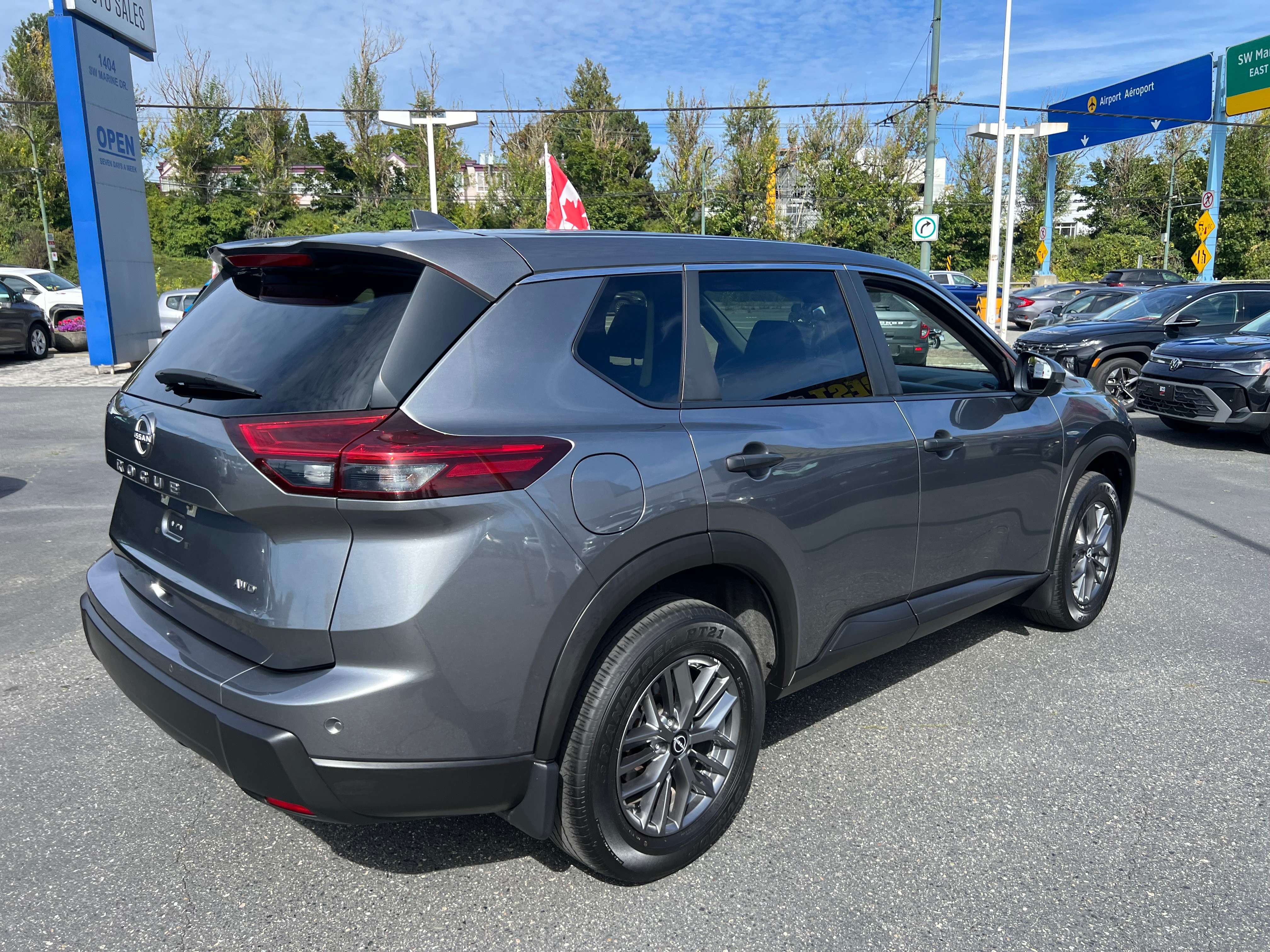 2024 Nissan Rogue One Owner, Fuel Efficient, All Wheel Drive, Low K — снимка 1