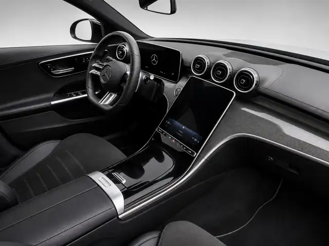 Mercedes-Benz C-Class view 12