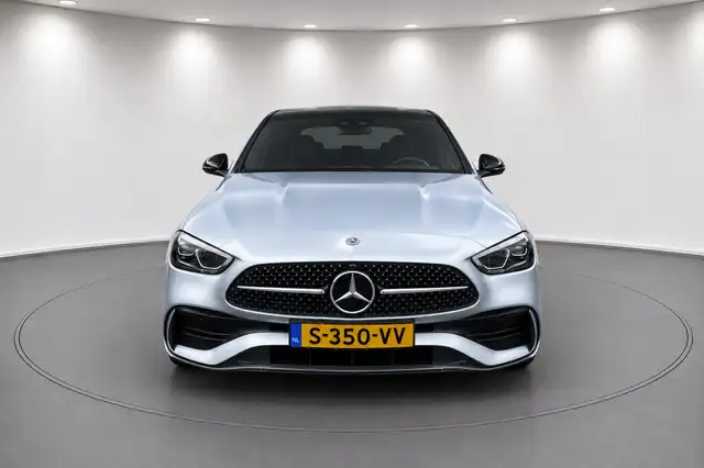Mercedes-Benz C-Class view 9