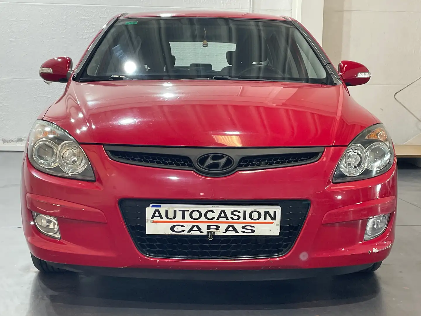 Hyundai i30 1.6 Style Rojo - 2