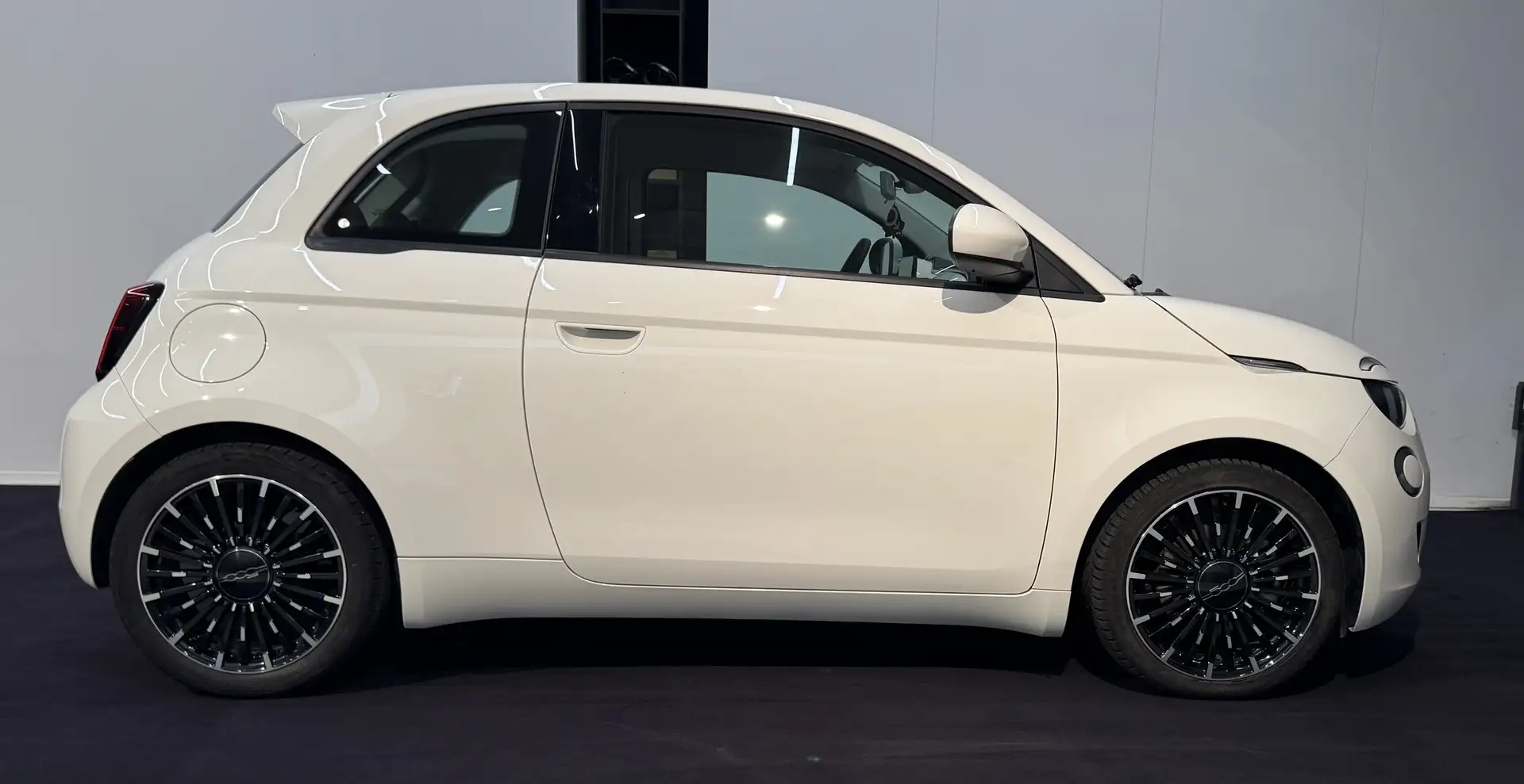 Fiat 500e 42 kWh La Prima - 2