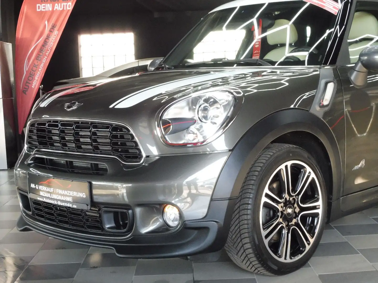 MINI Cooper SD Countryman ALL4/JCW/Pano/Nav/Xenon Grau - 1