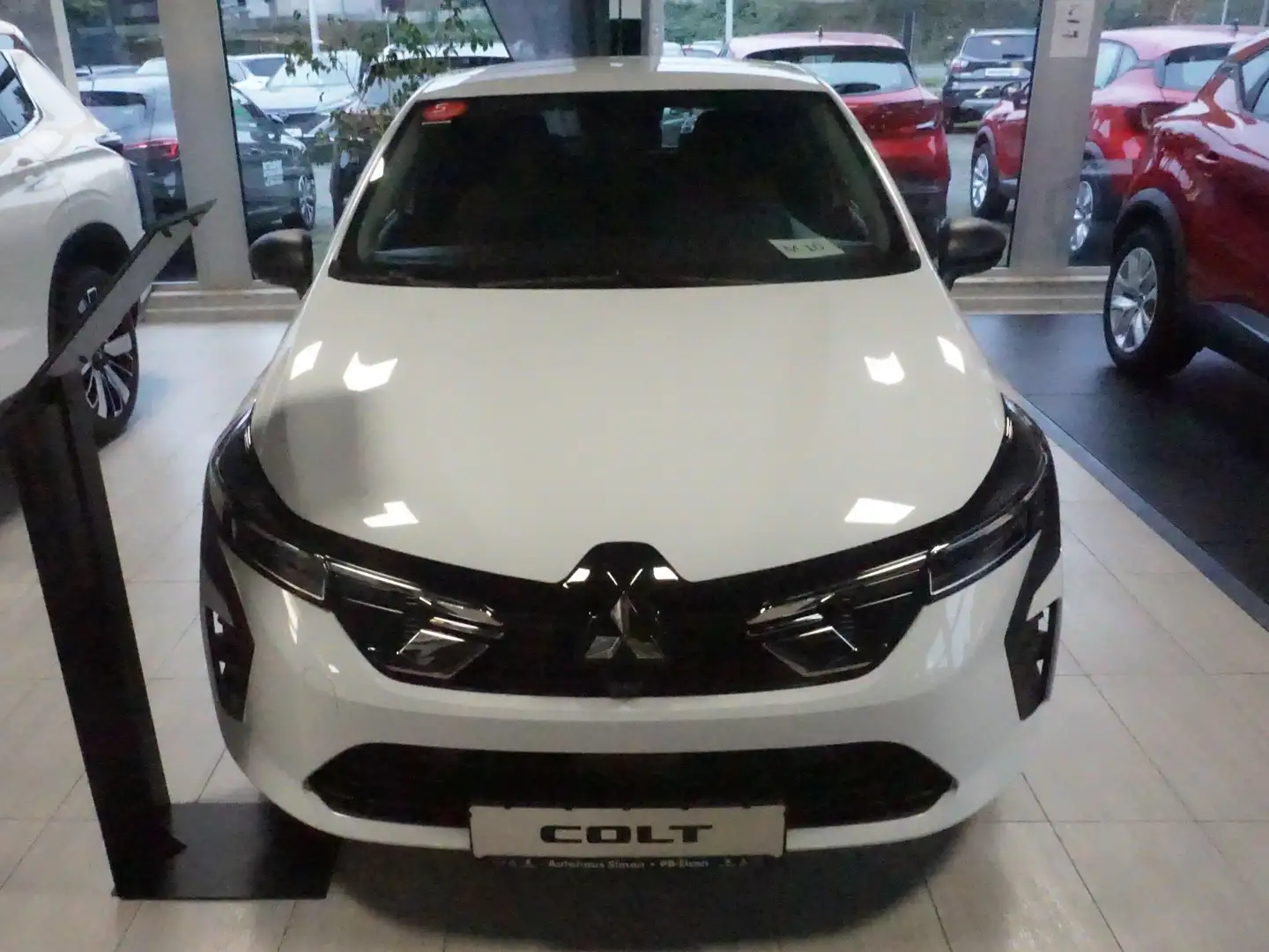 Mitsubishi Colt Basis Wit - 2