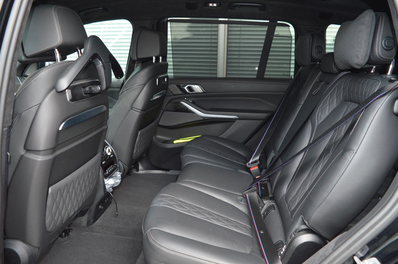 BMW X7 xDrive 40 d M Sport — photo 10