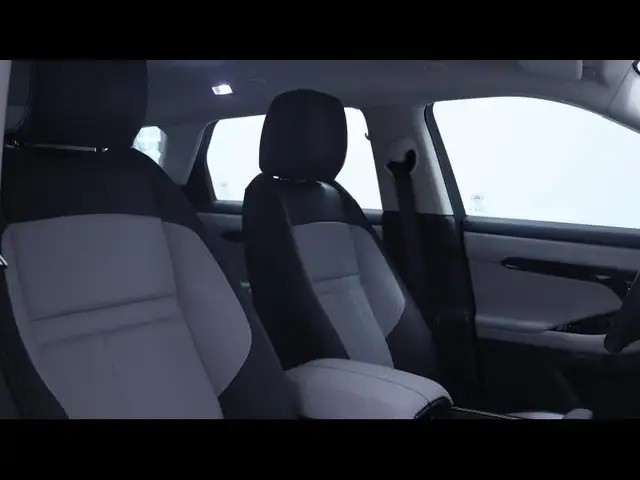 Land Rover Range Rover Evoque view 12