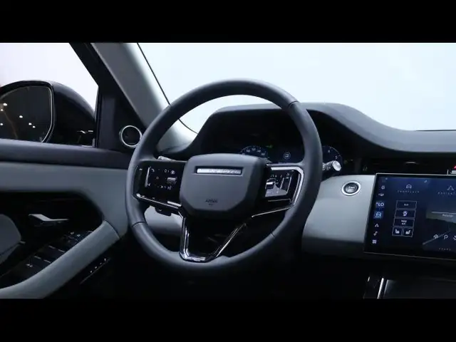 Land Rover Range Rover Evoque view 16