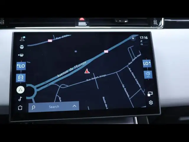 Land Rover Range Rover Evoque view 22