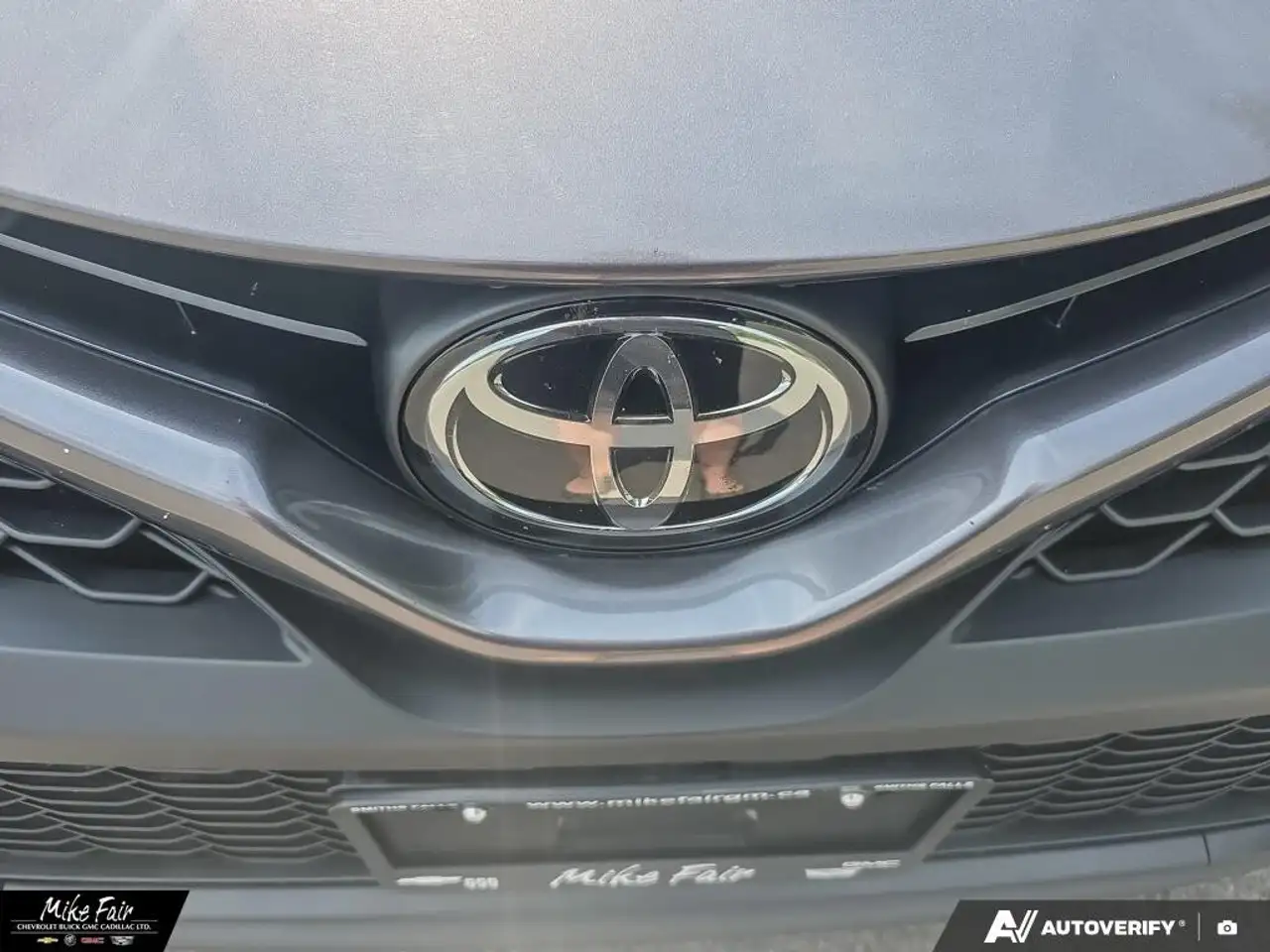 Toyota Camry снимка Toyota Camry