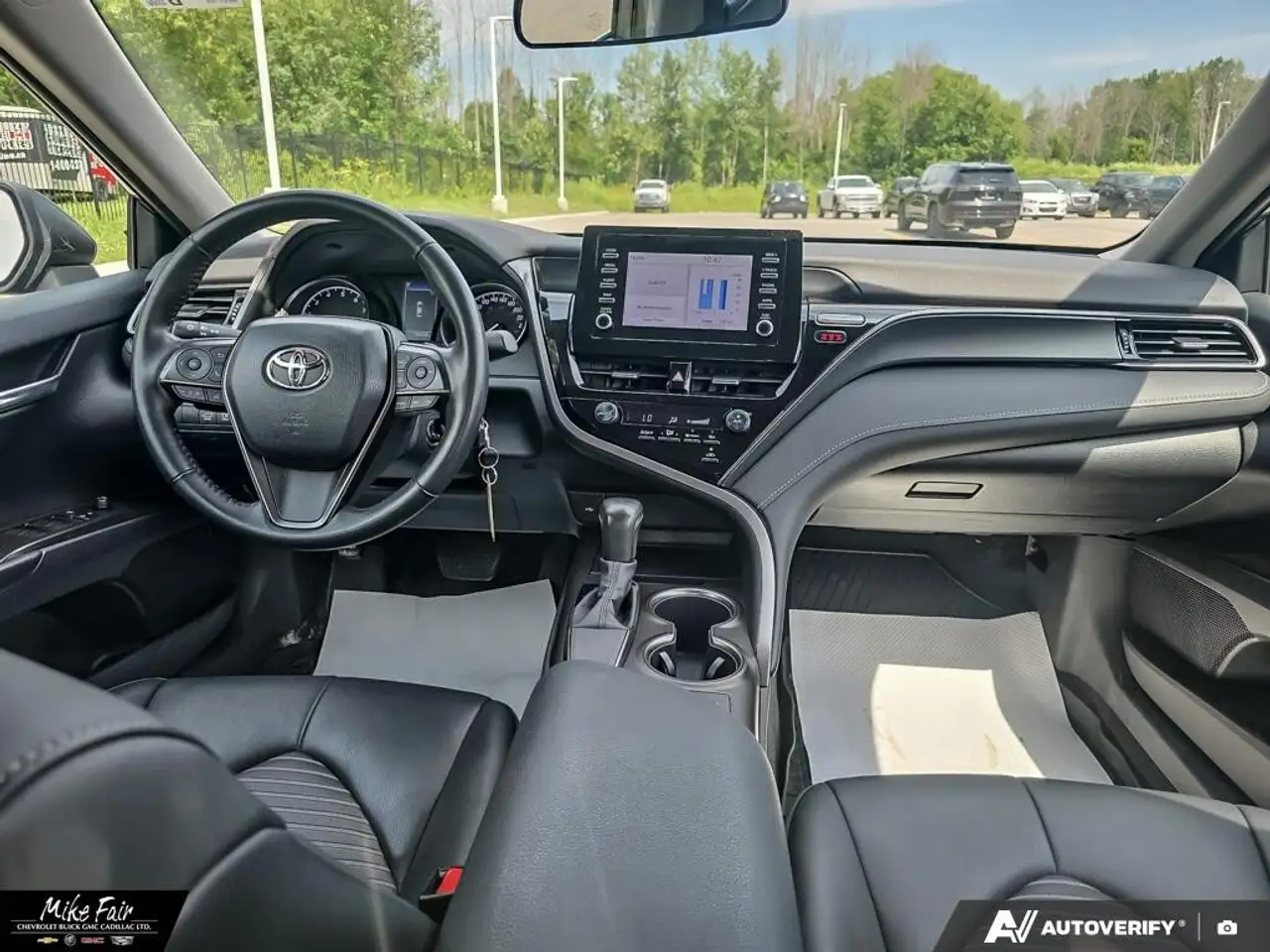 Toyota Camry снимка Toyota Camry