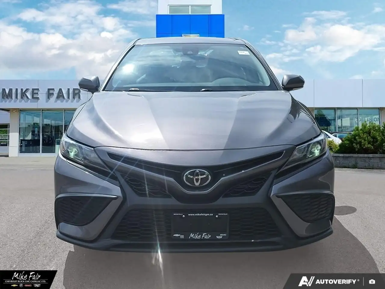 Toyota Camry снимка Toyota Camry