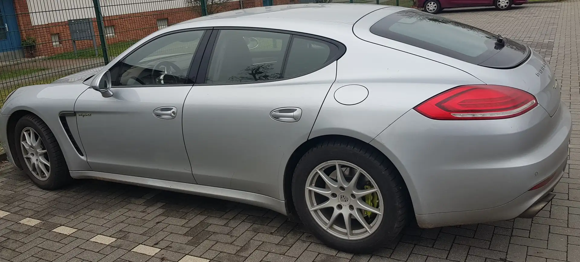 Porsche Panamera Se-hybrid Silber - 1