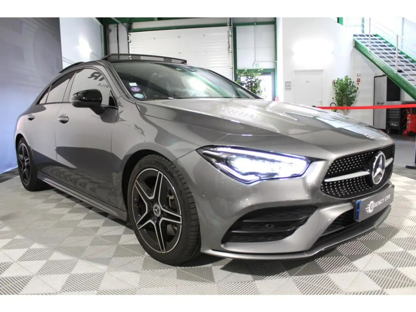 Mercedes-Benz CLA 200 200 AMG Line 163CH BV 7G-DCT - Suivi Grau - 2
