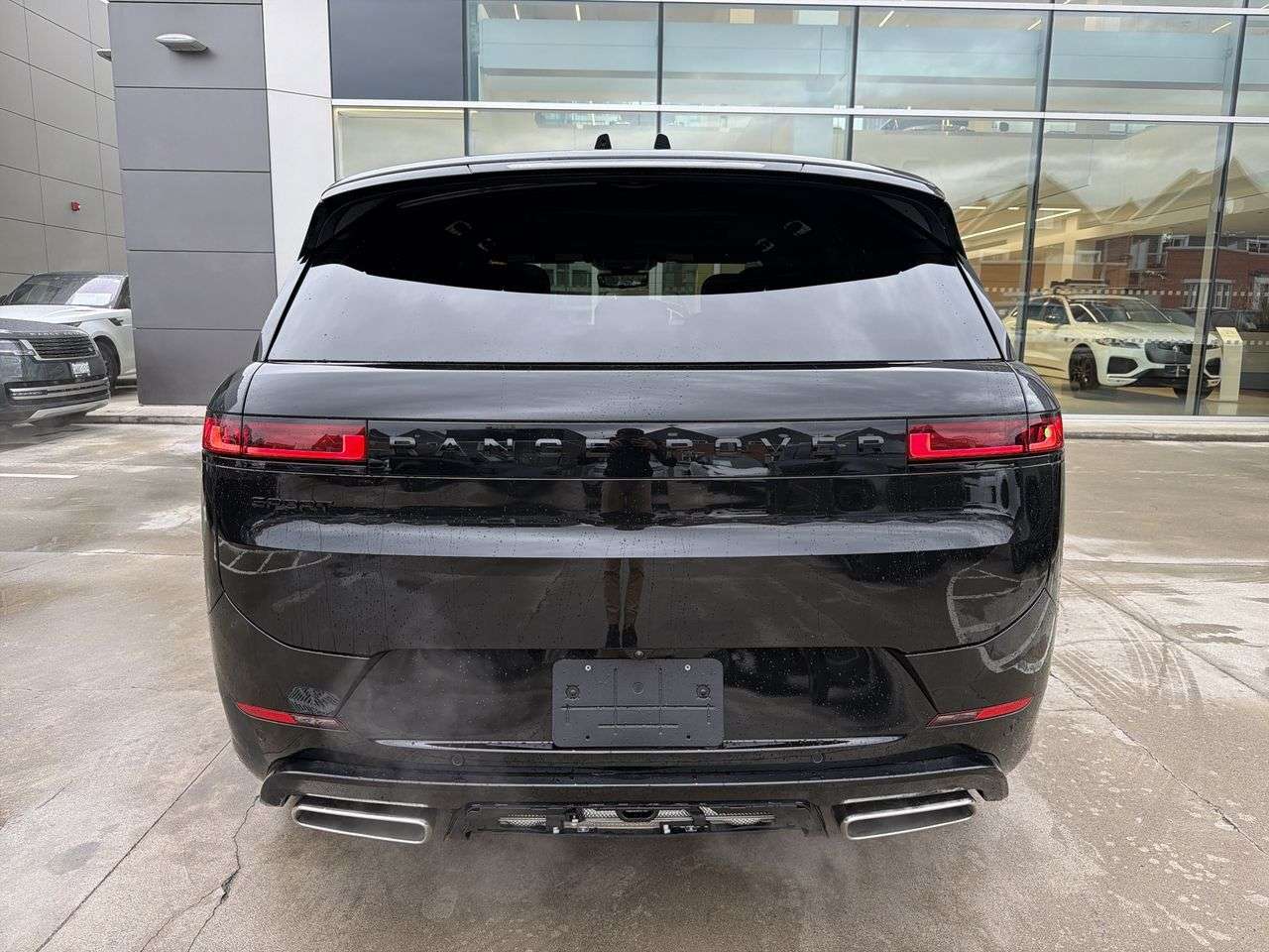 2026 Land Rover Range Rover Sport P400 Dynamic SE alt 4
