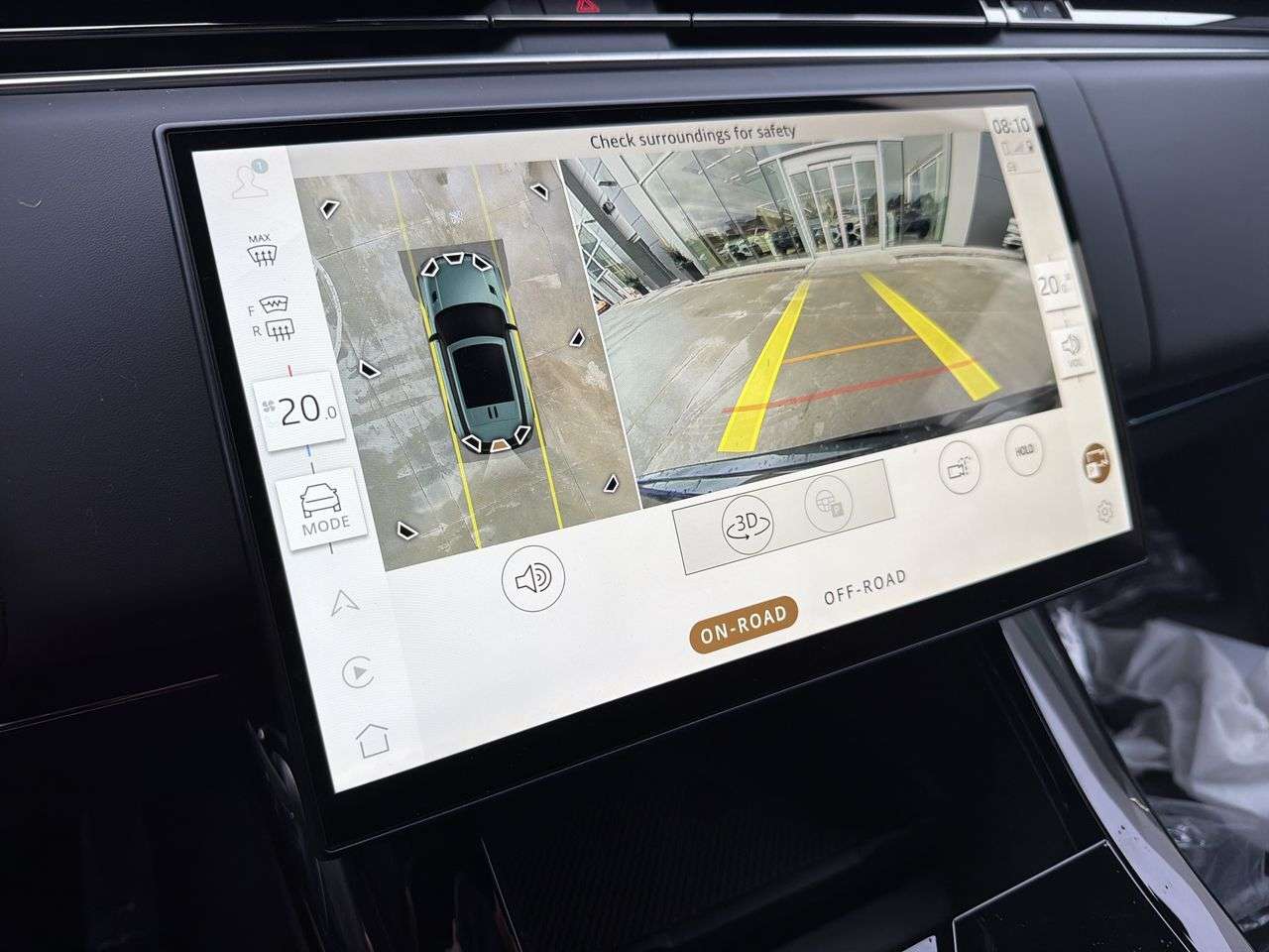 2026 Land Rover Range Rover Sport P400 Dynamic SE thumb 14
