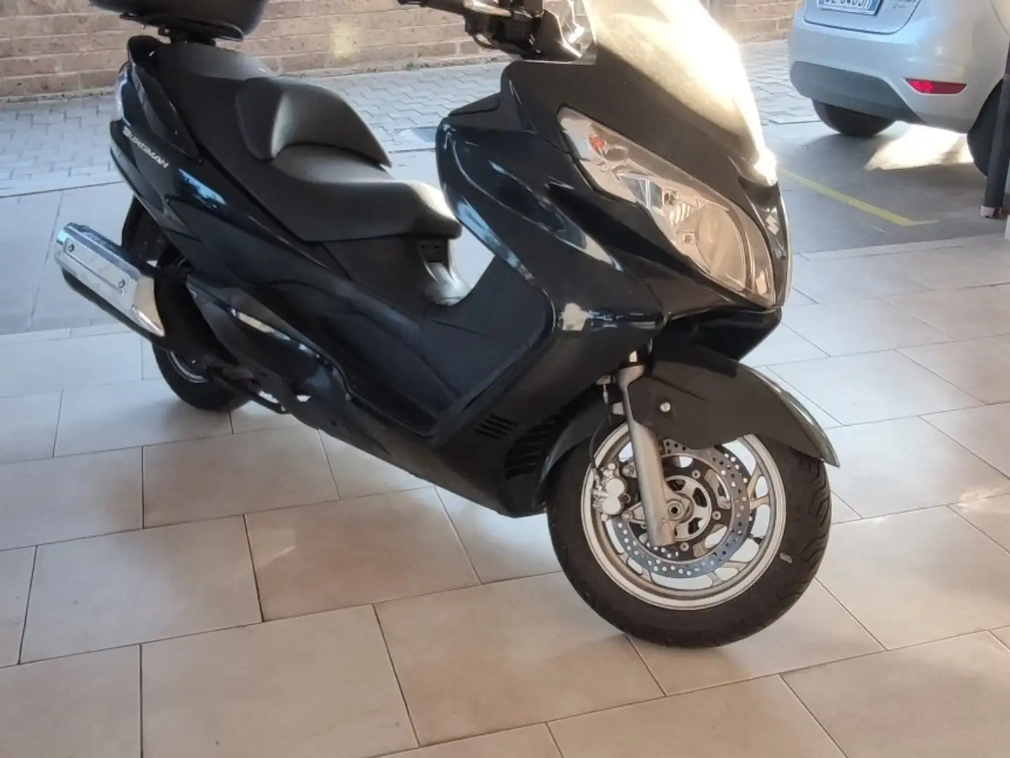 Suzuki Burgman 400 Negro - 2