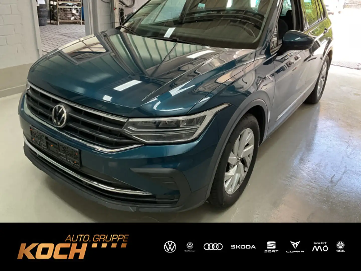 Volkswagen Tiguan 1.5TSI Active LED Navi ACC Blau - 1