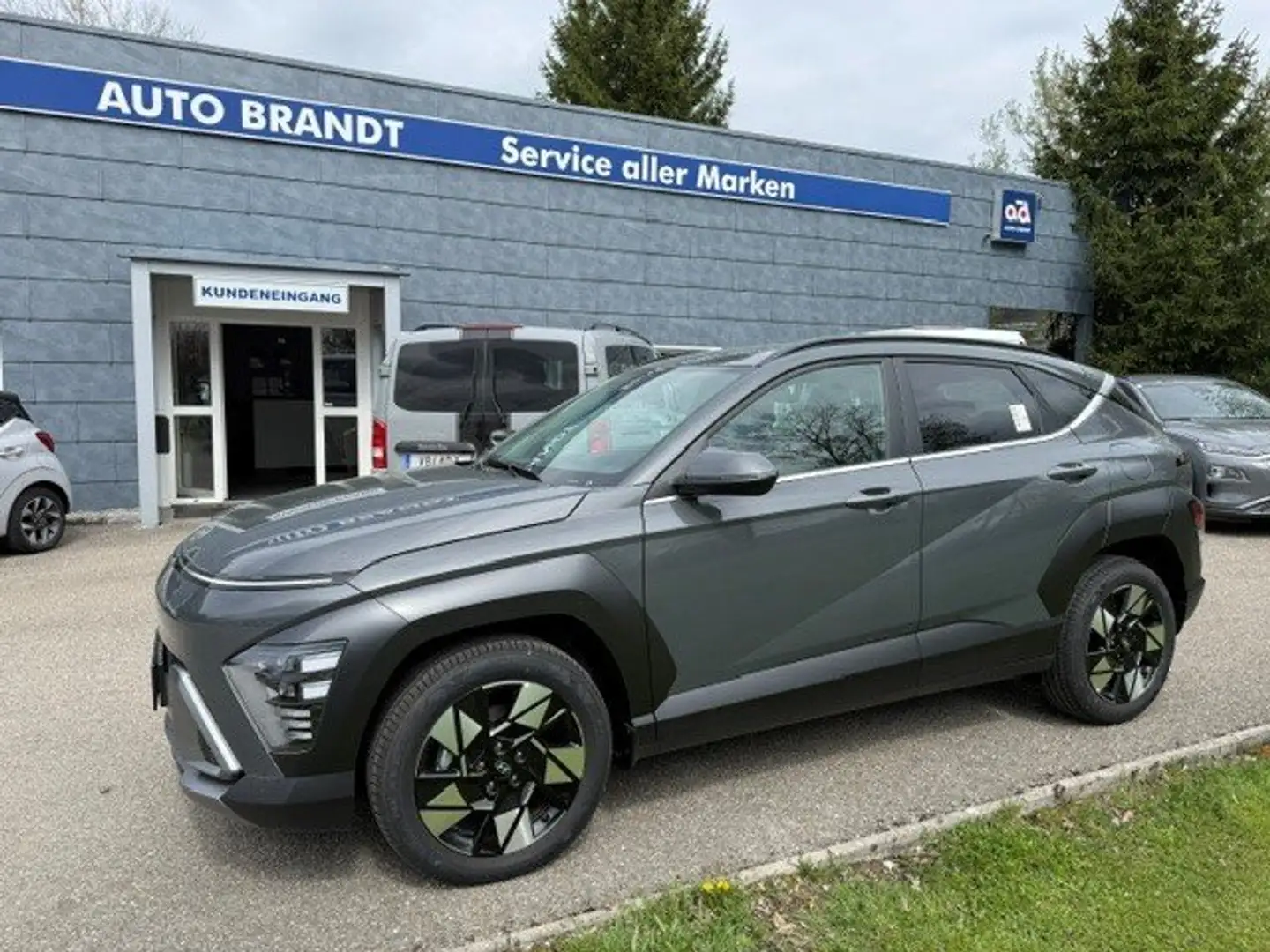 Hyundai KONA Kona 1,6 GDI HEV Go Plus DCT 2WD Hybrid Grau - 1