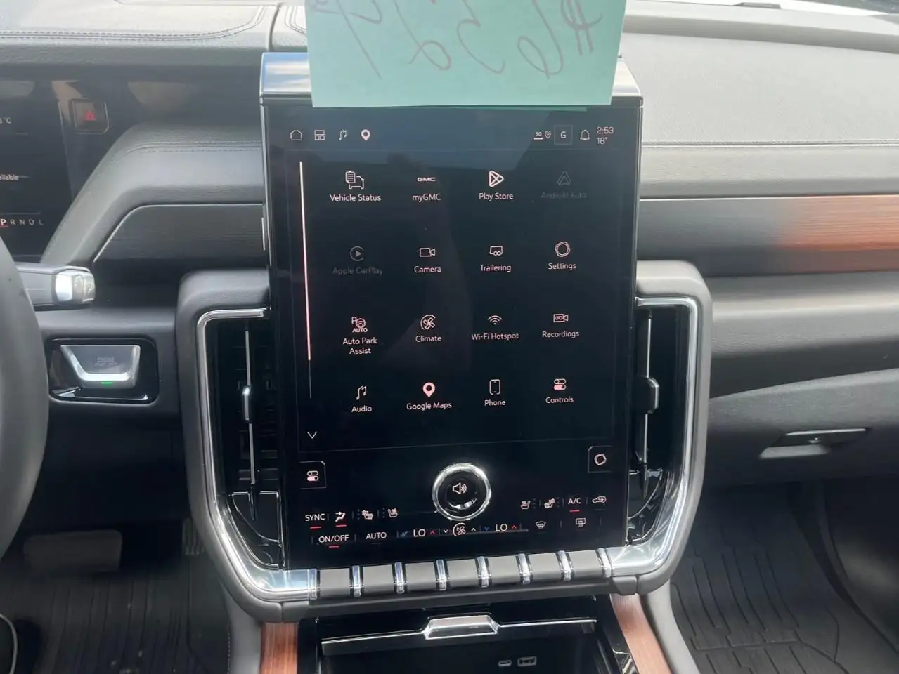 GMC Yukon снимка GMC Yukon