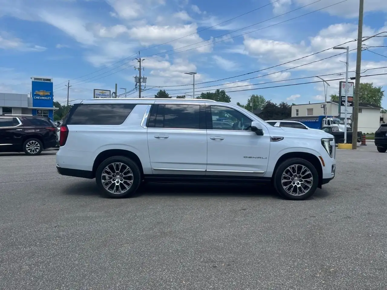 GMC Yukon снимка GMC Yukon
