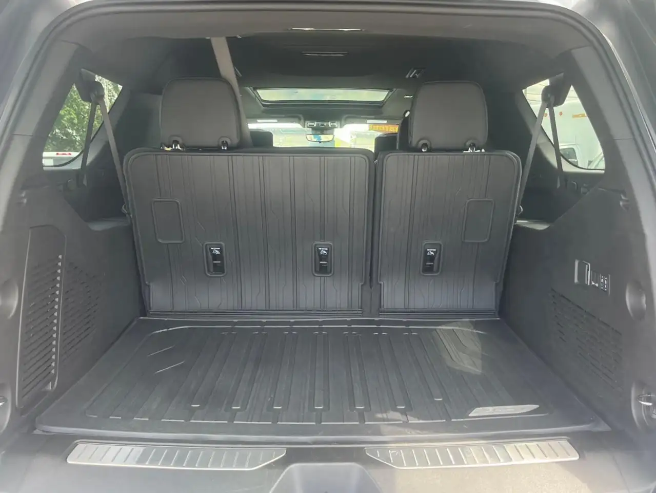 GMC Yukon снимка GMC Yukon