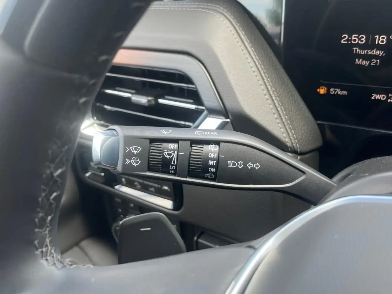 GMC Yukon снимка GMC Yukon