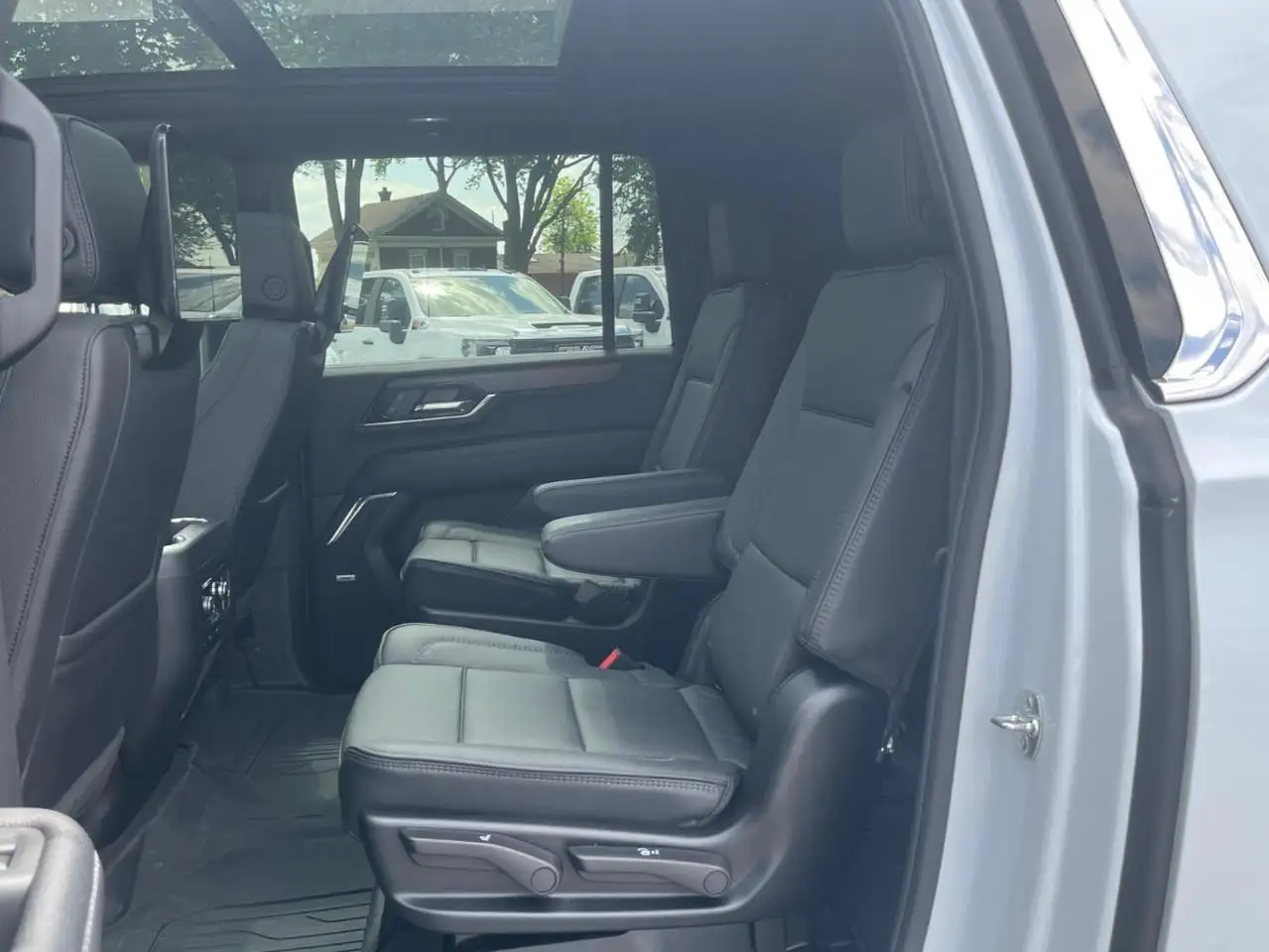 GMC Yukon снимка GMC Yukon