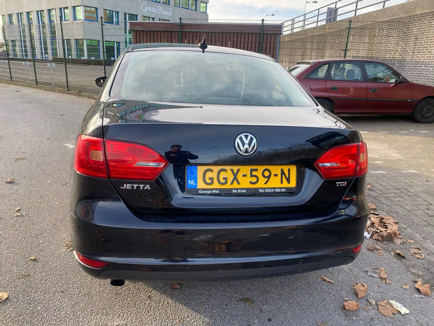 Volkswagen Jetta 1.6 TDI Highl Negro - 2